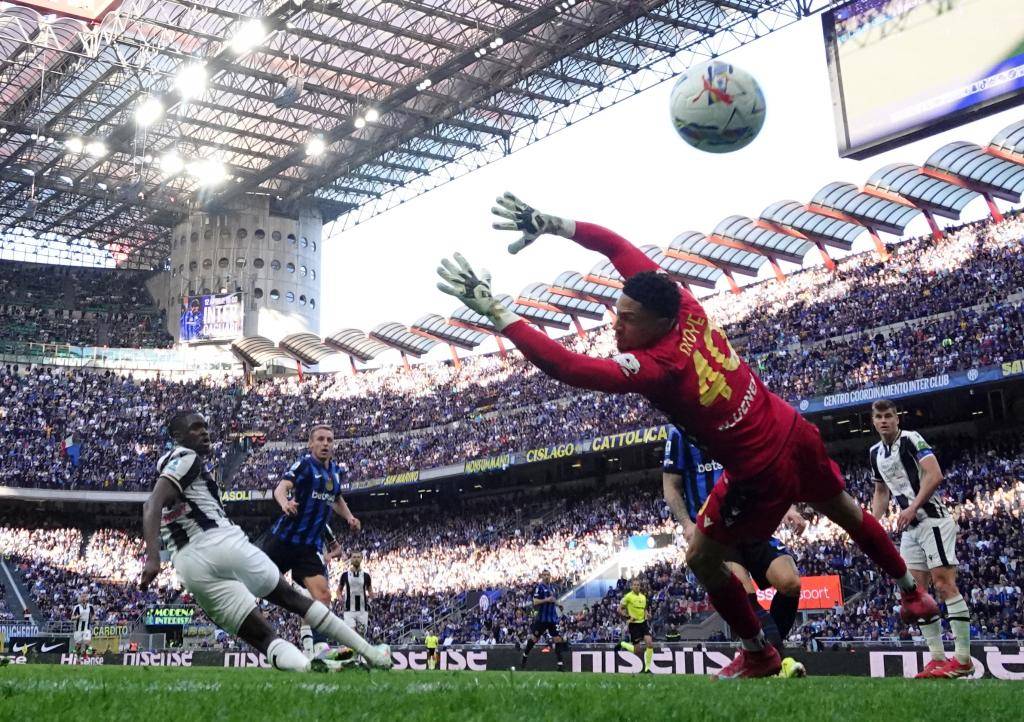 AYX官网-意甲激烈斗争，球员讲心路历程