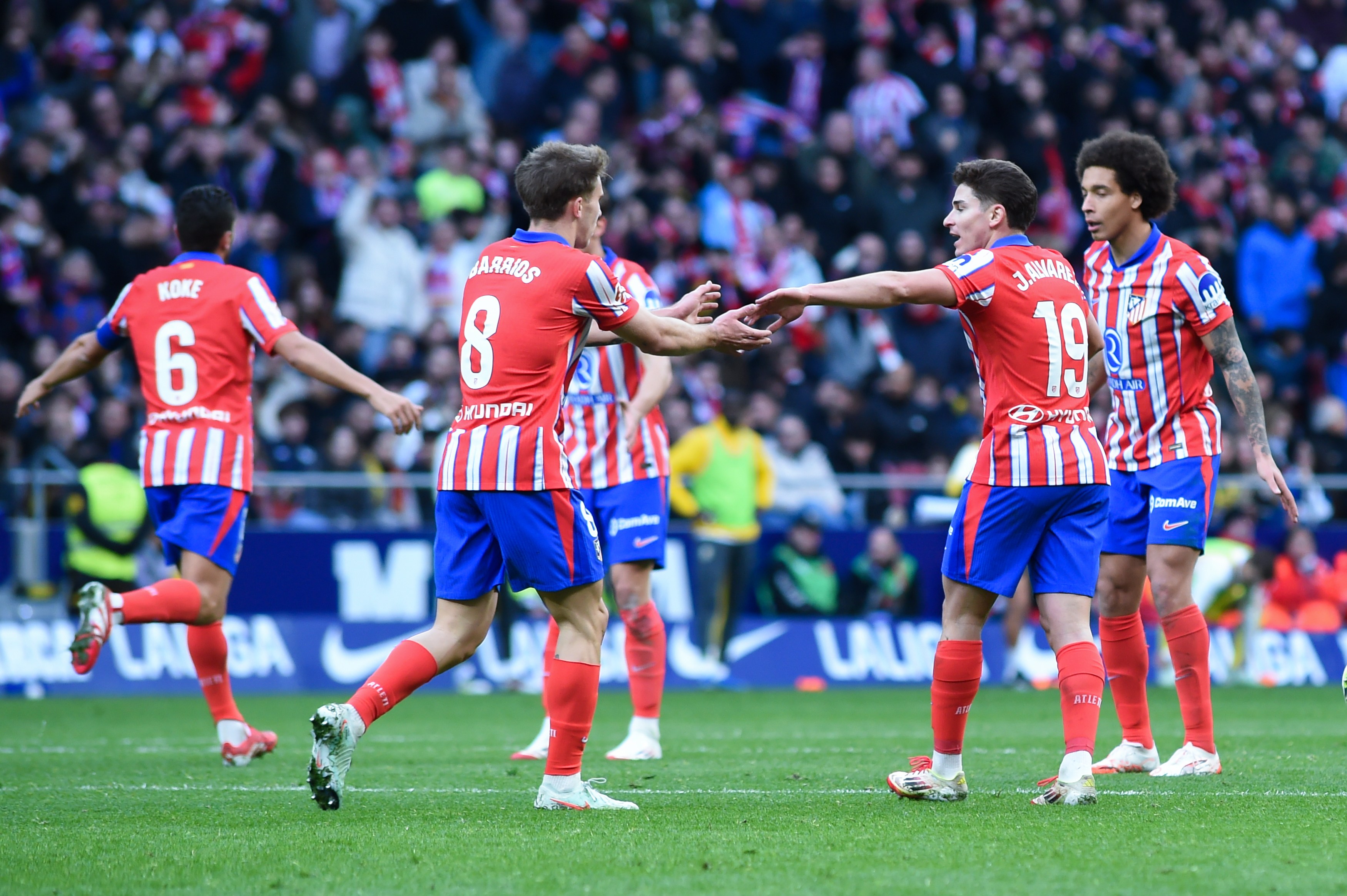 AYX GAME-西甲球星互相追赶，射手榜激烈的简单介绍