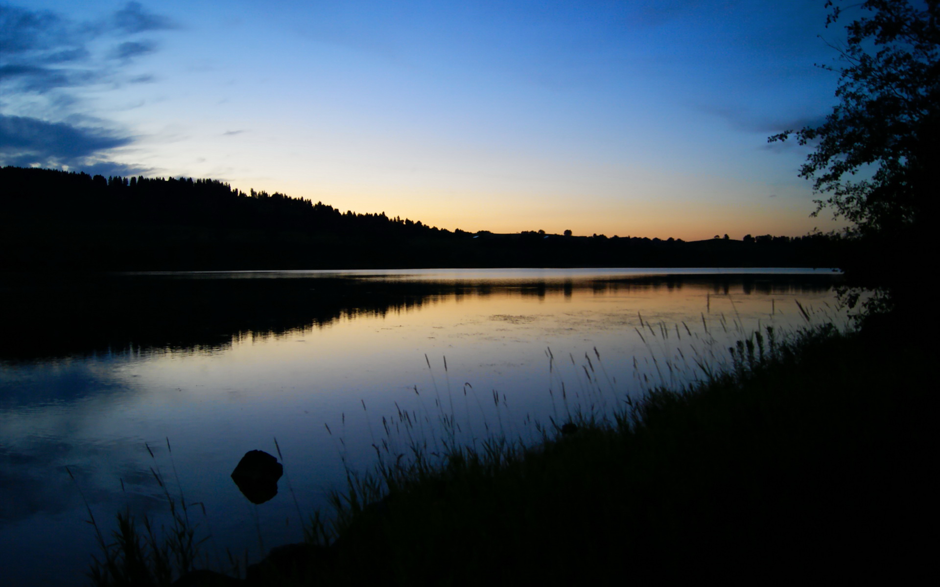 《2025英雄联盟全球总决赛,决赛现场燃起战火》,2020年英雄联盟全球总决赛赛程表