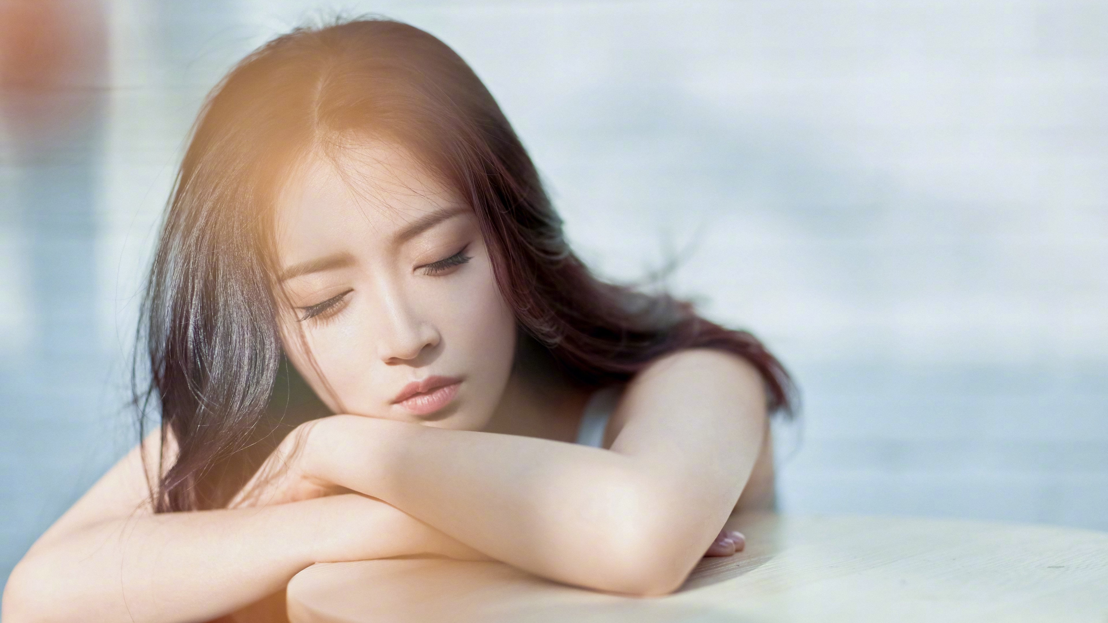 复苏中的电竞线下活动，封闭环境中与粉丝近距离交互，电竞复盘