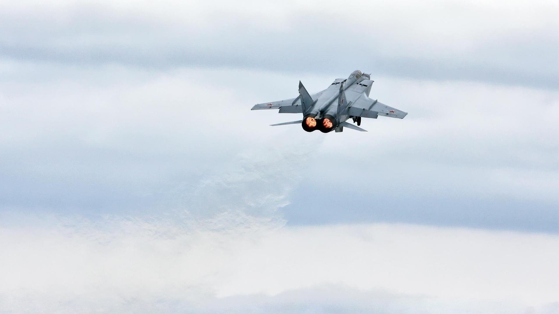 部落冲突“黄金战役”全平台线上邀请赛火热晋级，部落冲突黄金今牌