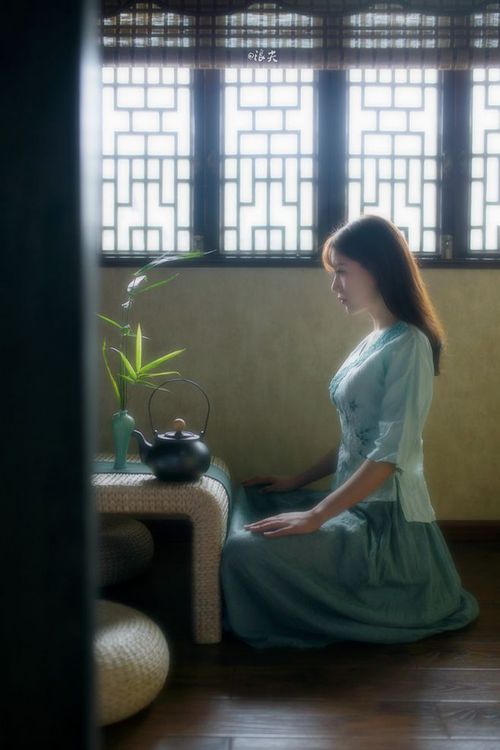 苏尔兹巴赫对决斯图加特，保级逃生战打响，苏赫巴托尔照片