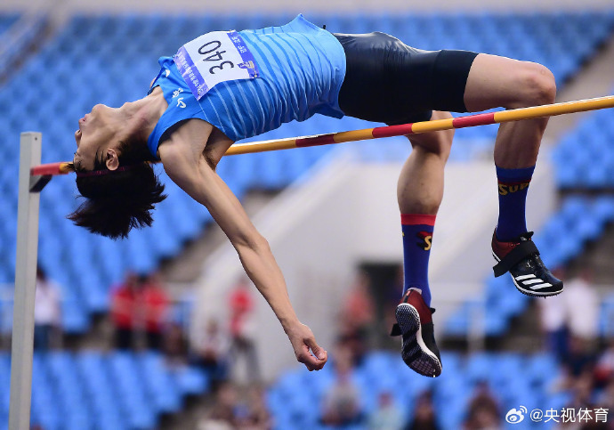 爱游戏体育:高水平田径赛的挑战，运动员的自我突破的简单介绍