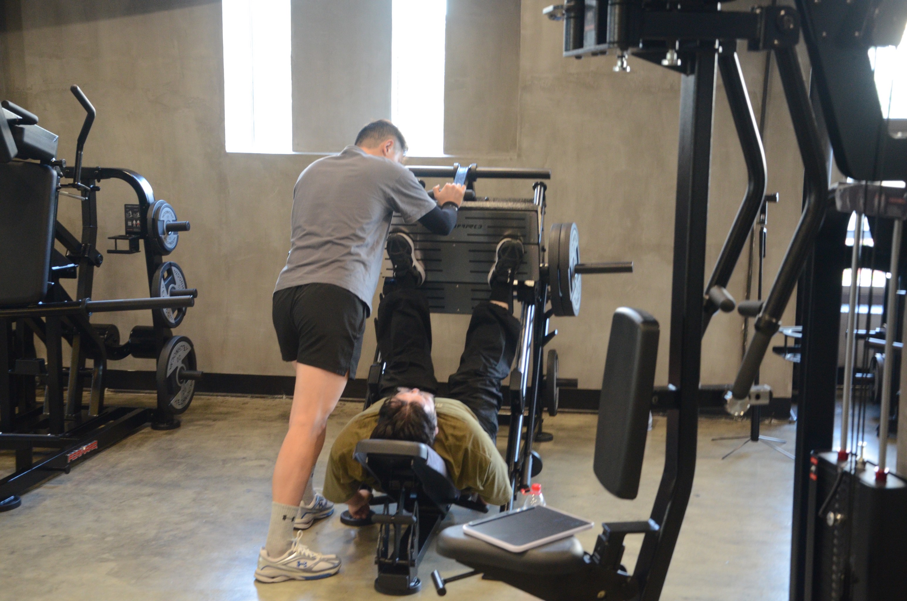 包含爱游戏体育:电竞选手的训练日常：高强度的心理与身体挑战的词条