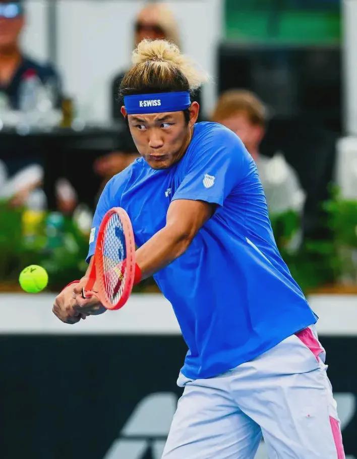 关于爱游戏体育:归化球员洛国富“激情四射”?球迷:除了激情,还有啥?的信息 关于爱游戏体育:归化球员洛国富“激情四射”?球迷:除了激情,还有啥?的信息